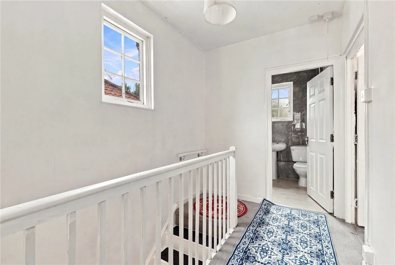 Bedwell Road, London, N17, photo 13