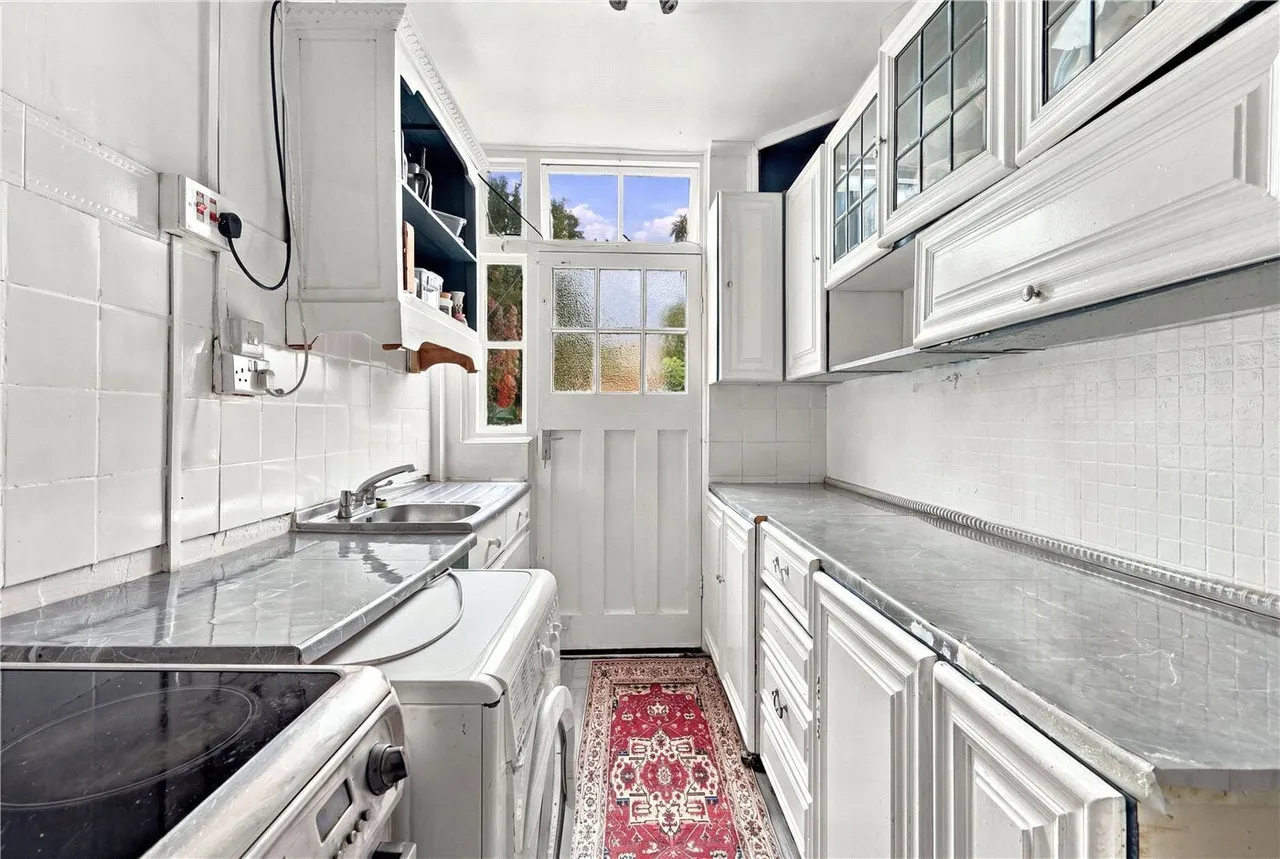 Bedwell Road, London, N17, photo 9