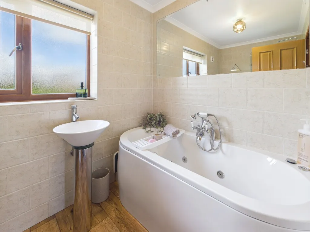 Mill Road, Bronington, photo 17