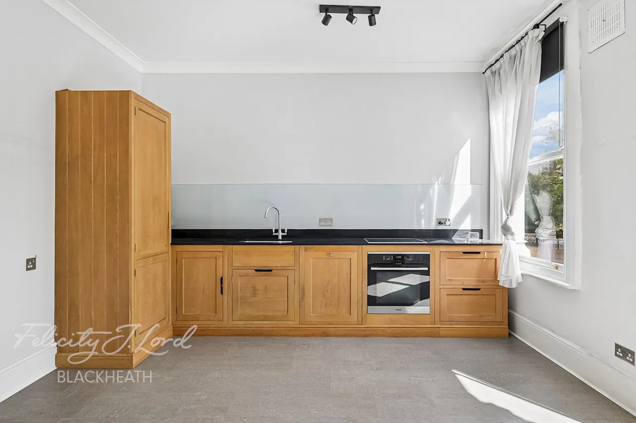 Charlton Road, Blackheath, photo 3
