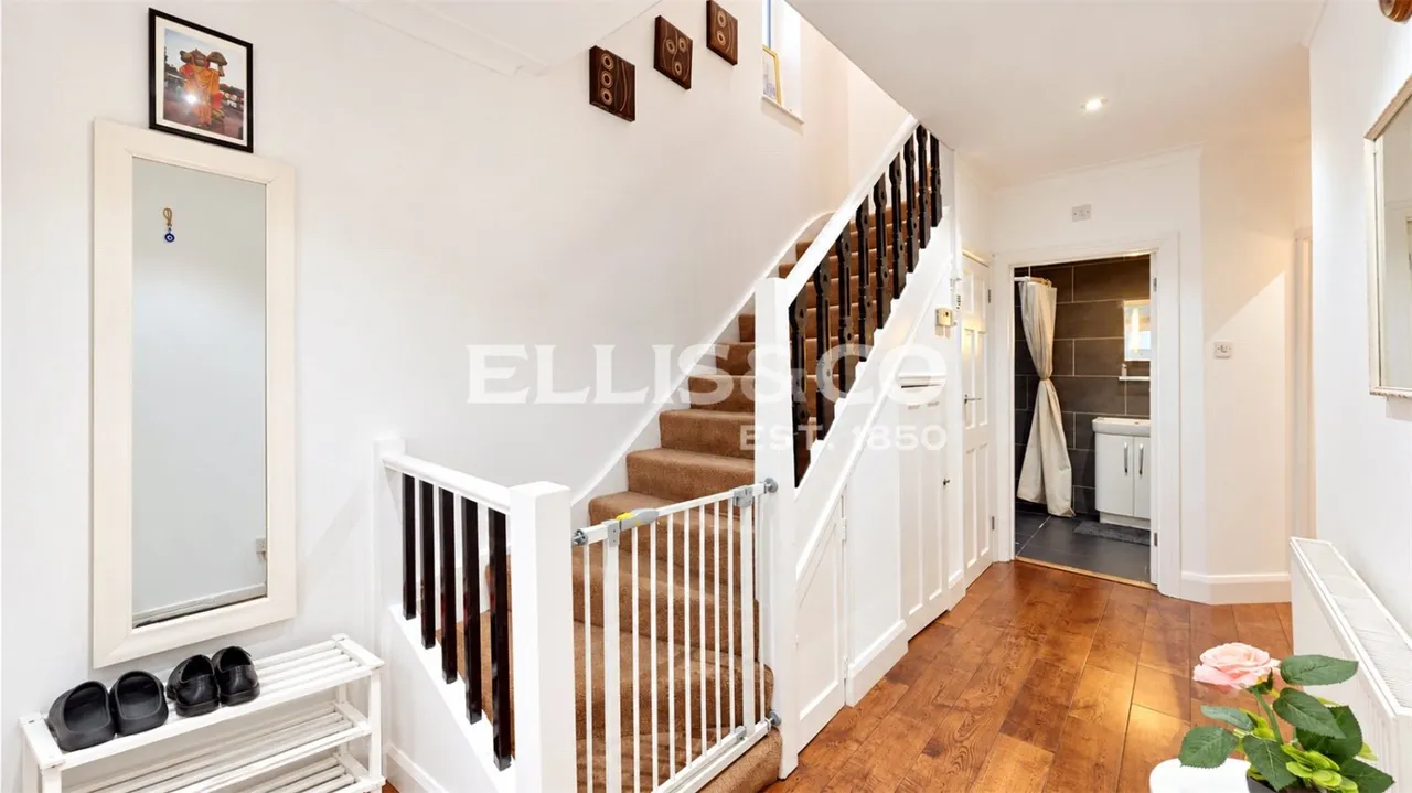 East Lane, Wembley, HA9, photo 8