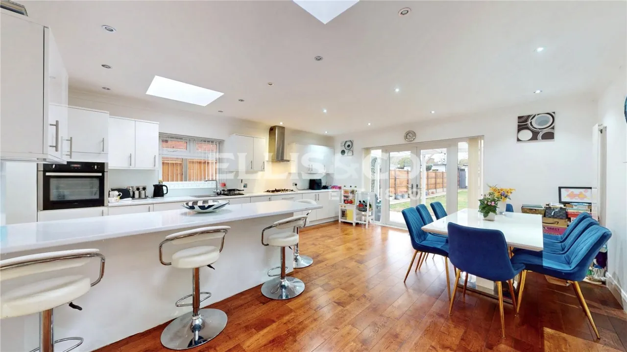 East Lane, Wembley, HA9, photo 4