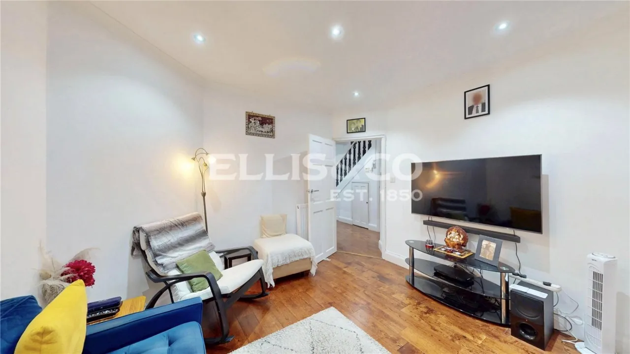 East Lane, Wembley, HA9, photo 3