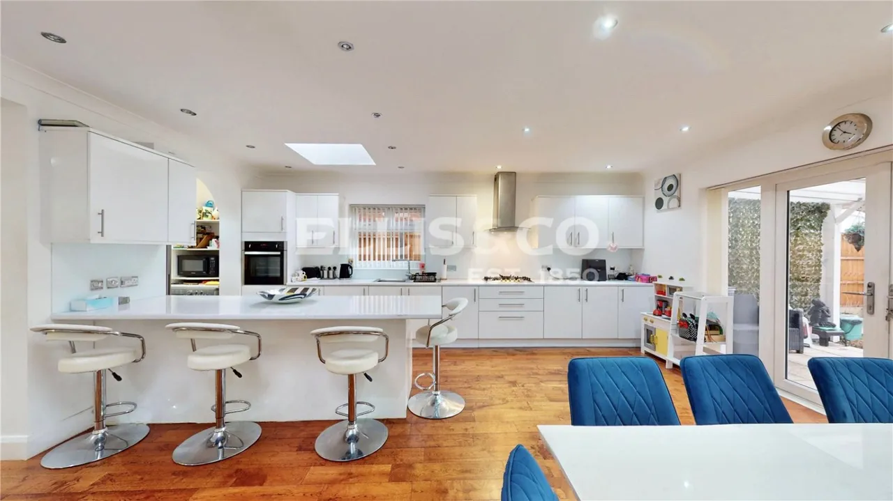 East Lane, Wembley, HA9, photo 5