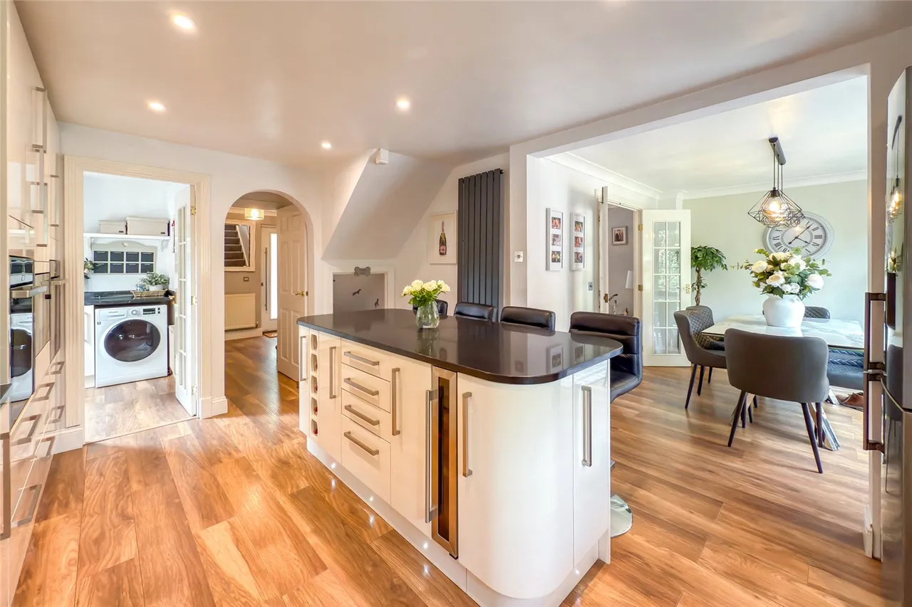 Nimrod Drive, Hatfield, Hertfordshire, AL10 9LS, photo 3
