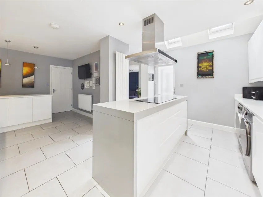 Grisedale Close, Longlevens, photo 2