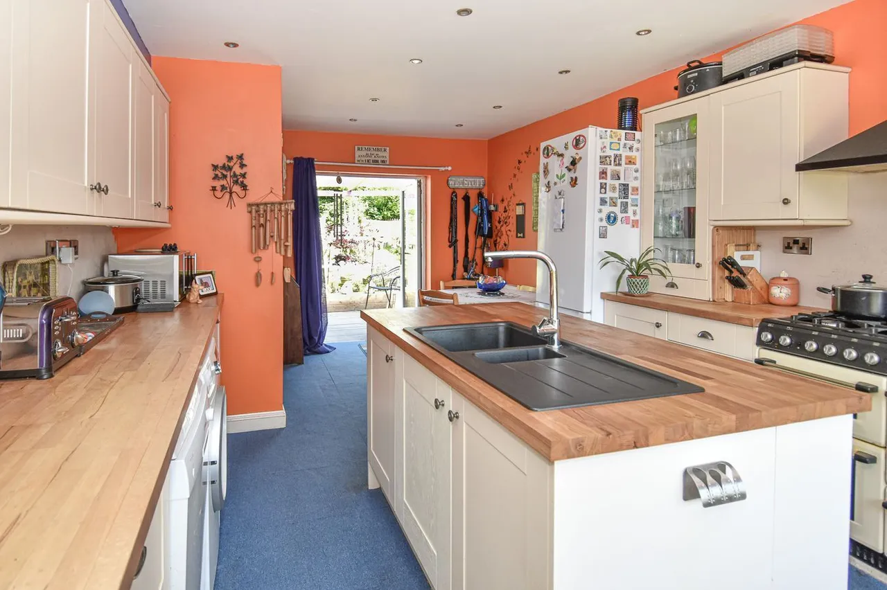 House, land and outbuildings, BS28, photo 6