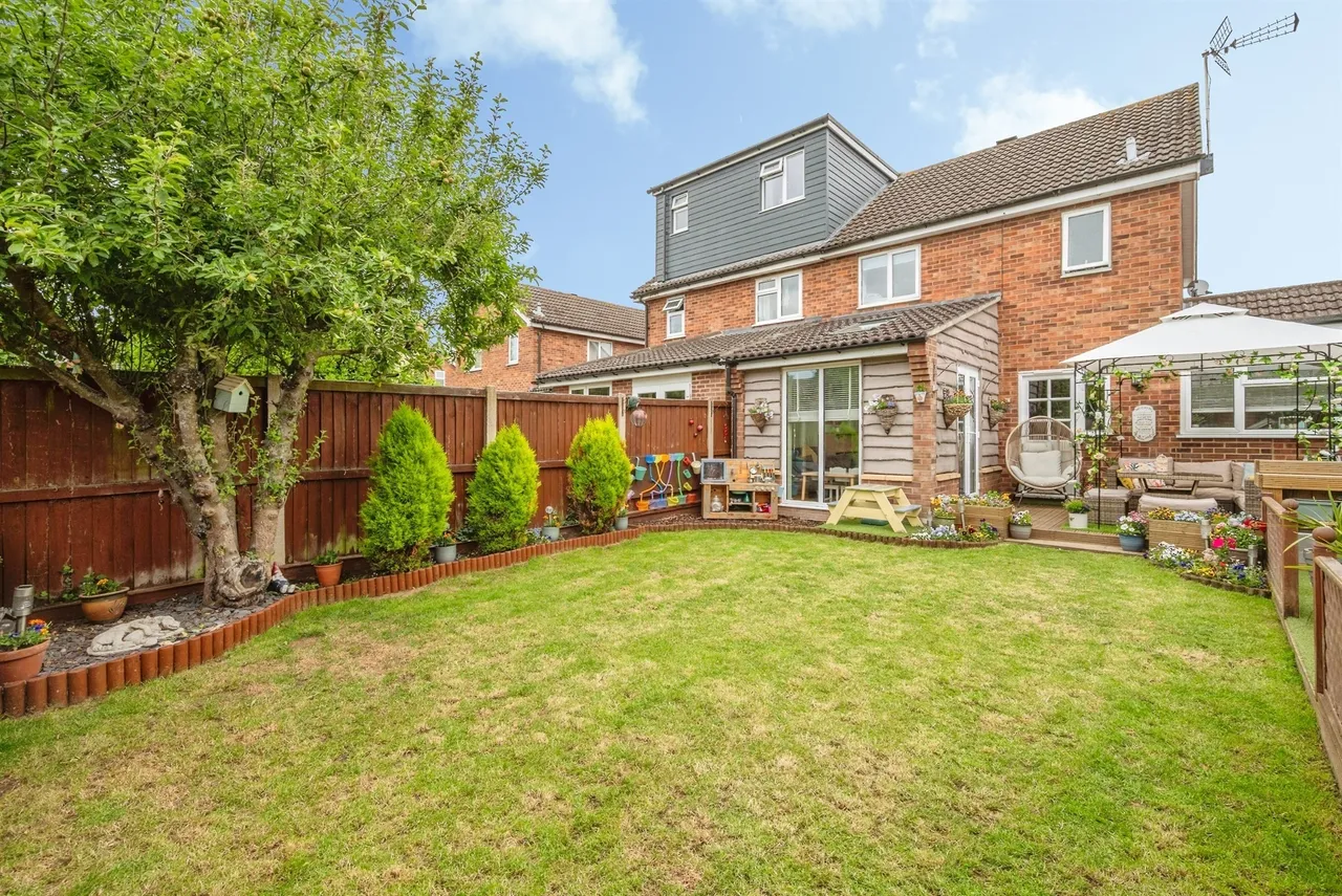Churchill Close, Hevingham, NR10, photo 18
