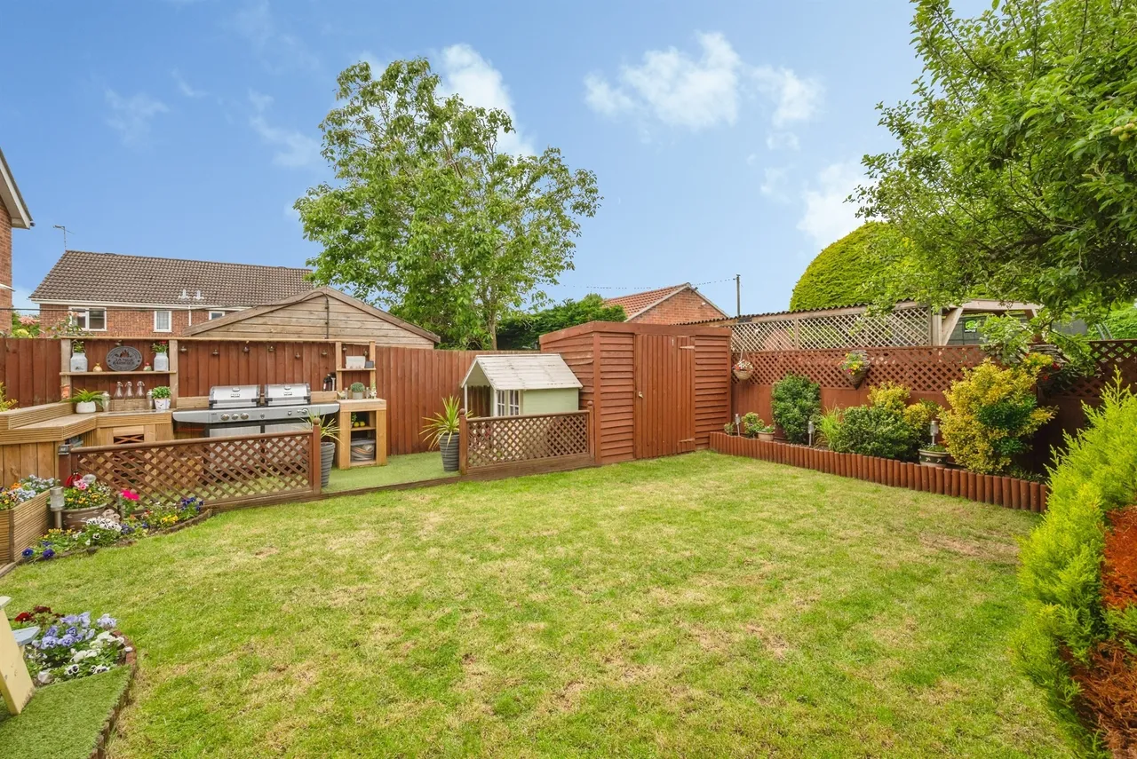 Churchill Close, Hevingham, NR10, photo 17