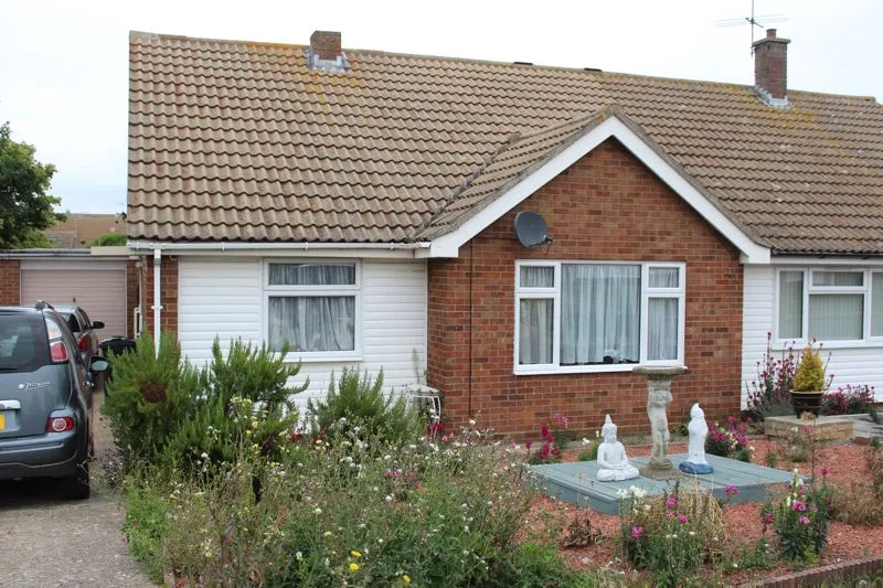2 bed house for sale — Rochford Way, Walton On The Naze CO14 8SP