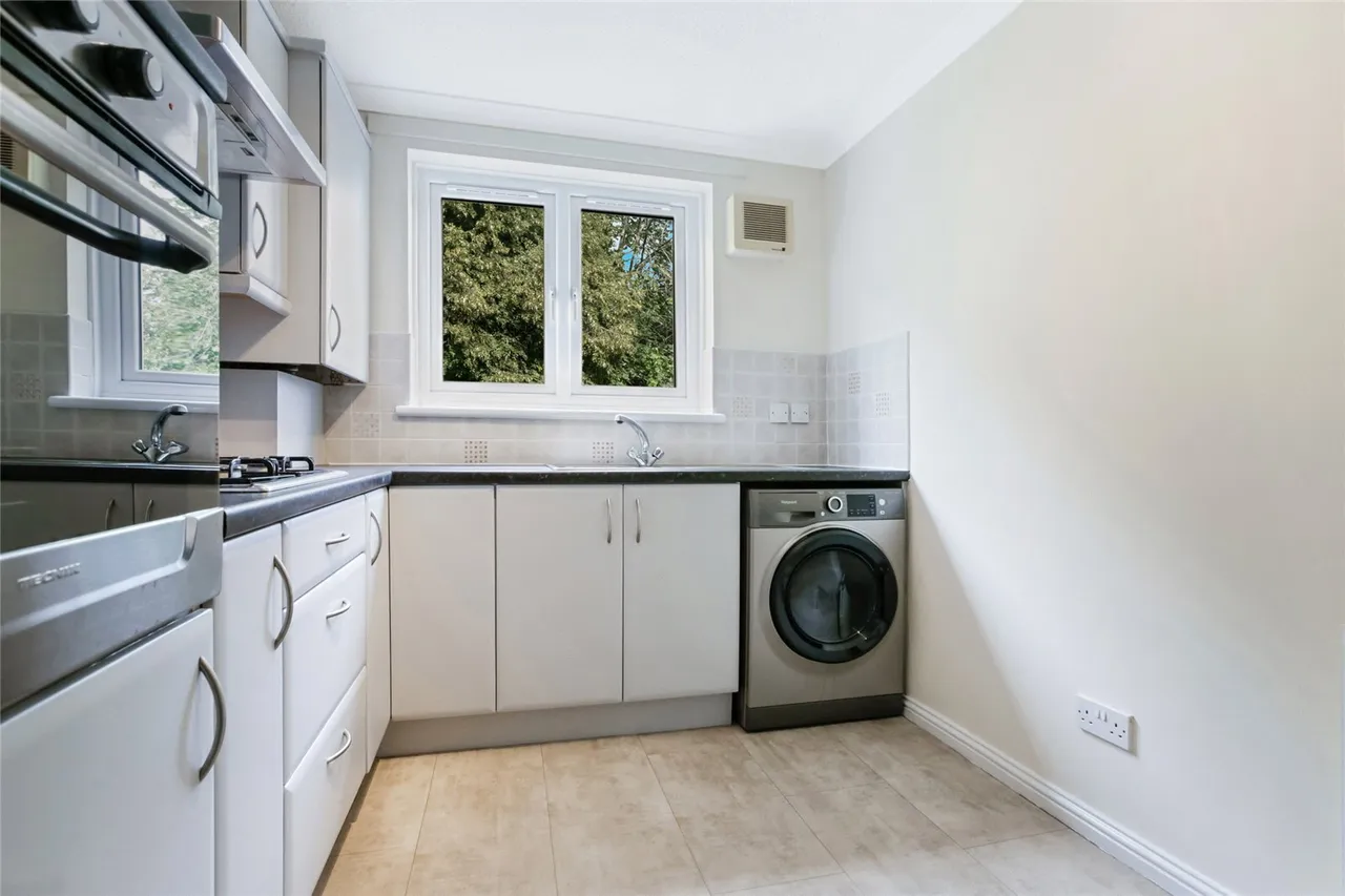 Creteil Court, Falkirk, Stirlingshire, FK1, photo 8