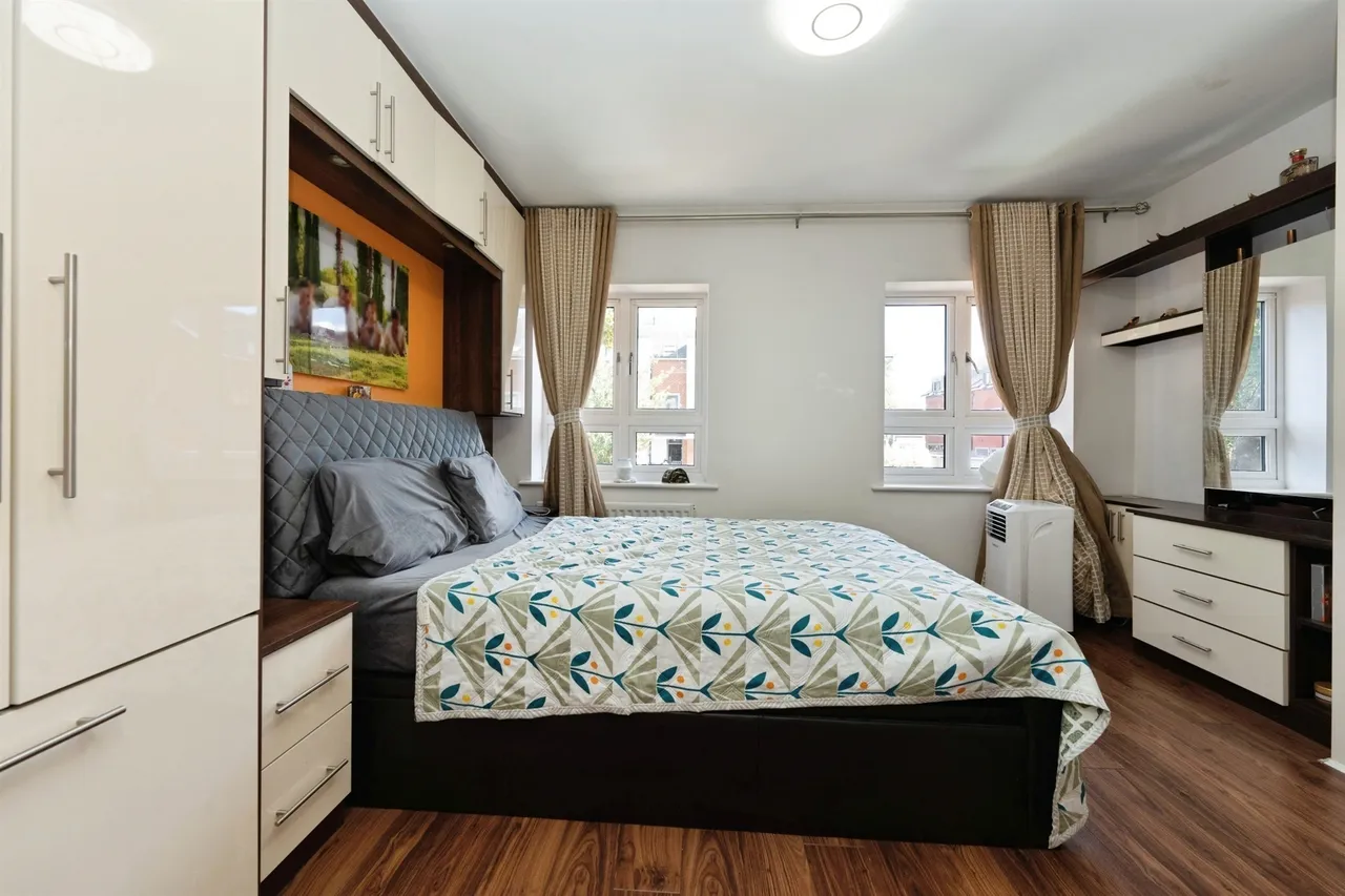 Neilson Close, Watford, photo 9