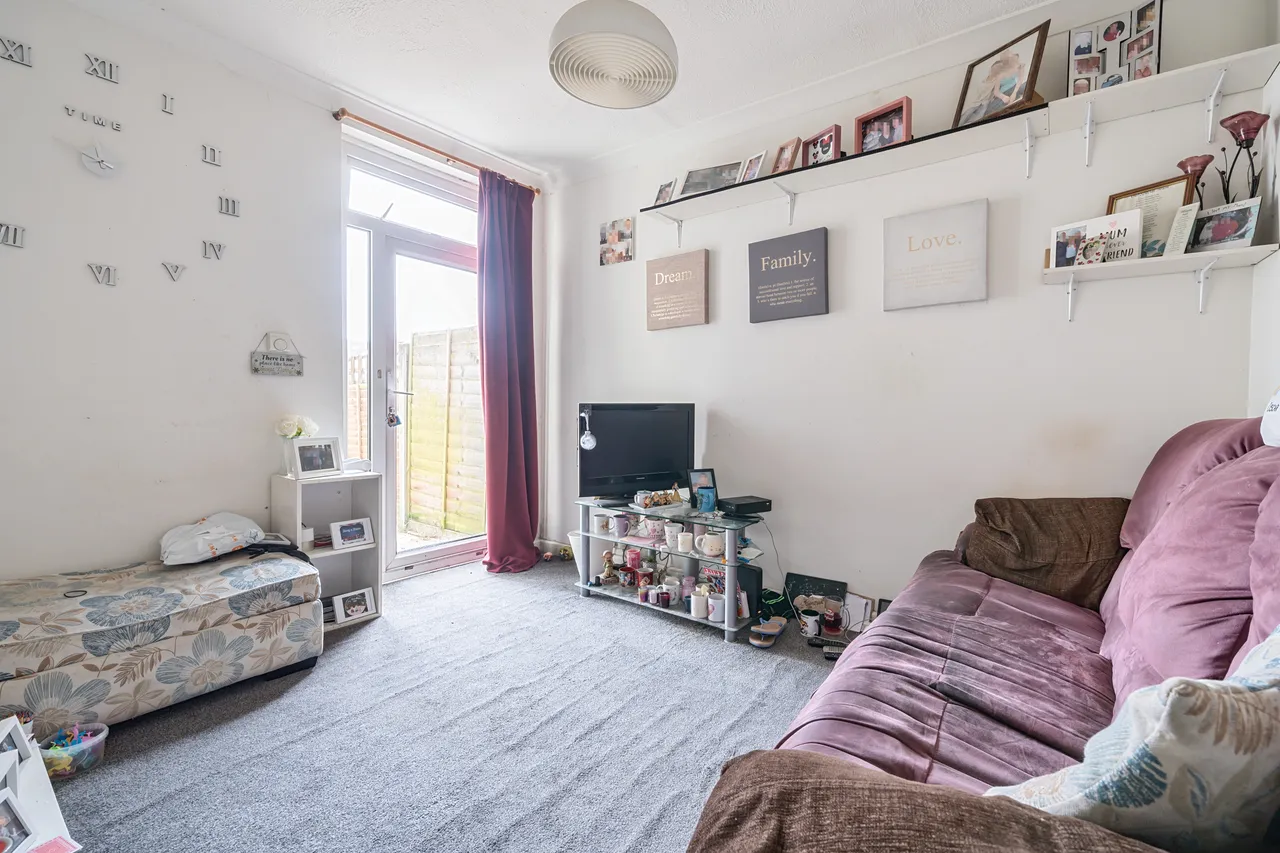 Chamberlayne Road, Eastleigh, SO50, photo 2