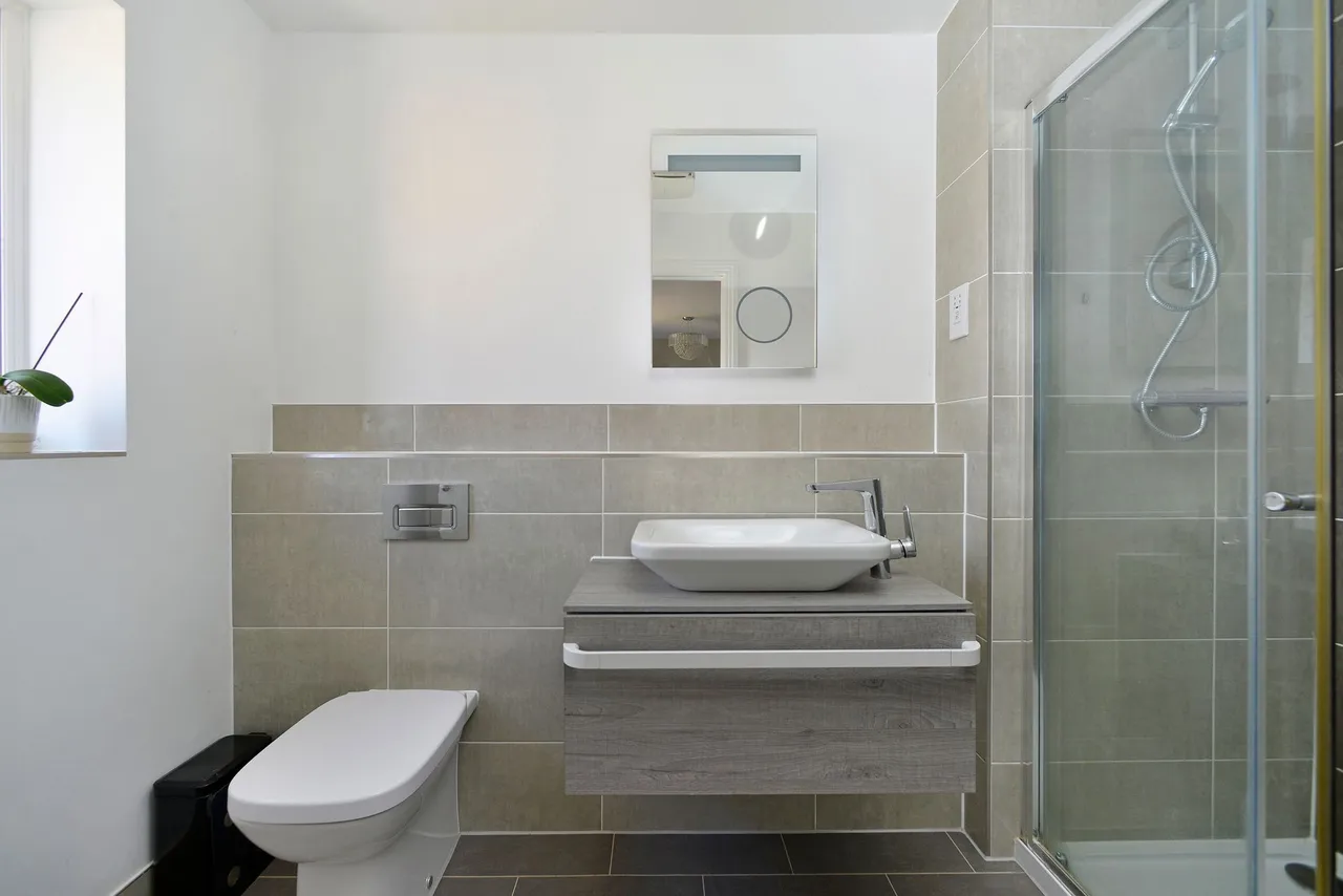 Weald View, Alfold, GU6, photo 7