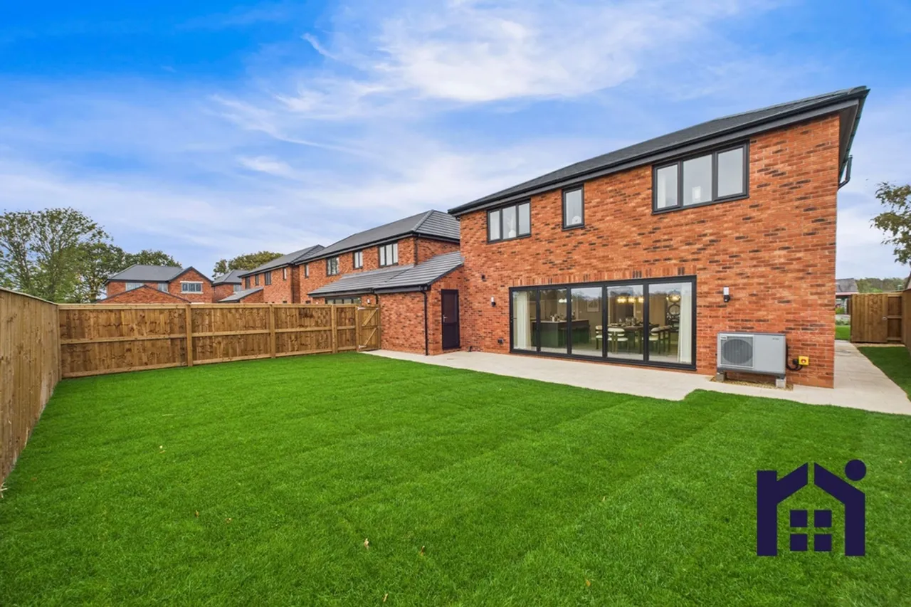 Laurel Gardens, Farington Moss, Leyland, PR26 6BH, photo 30