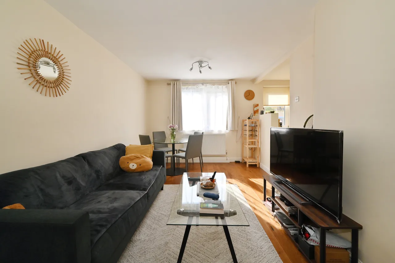 1 bed flat for sale, Seyssel Street, London, E14