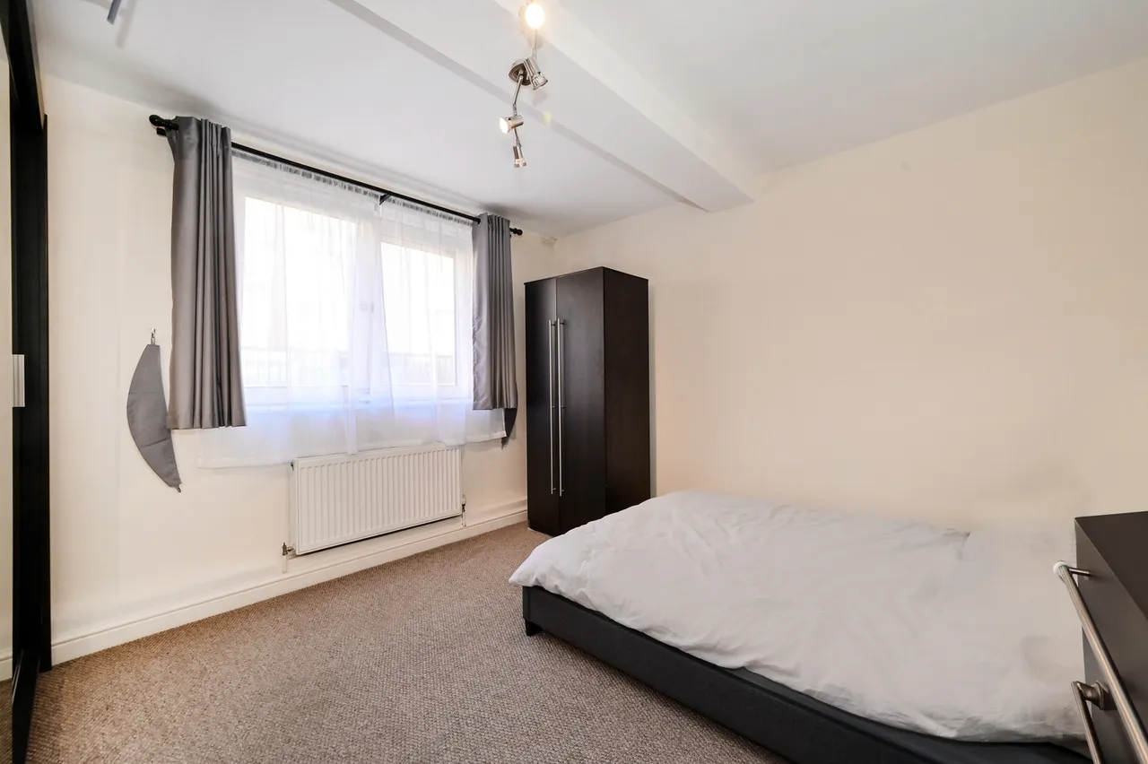 Seyssel Street, London, E14, photo 8