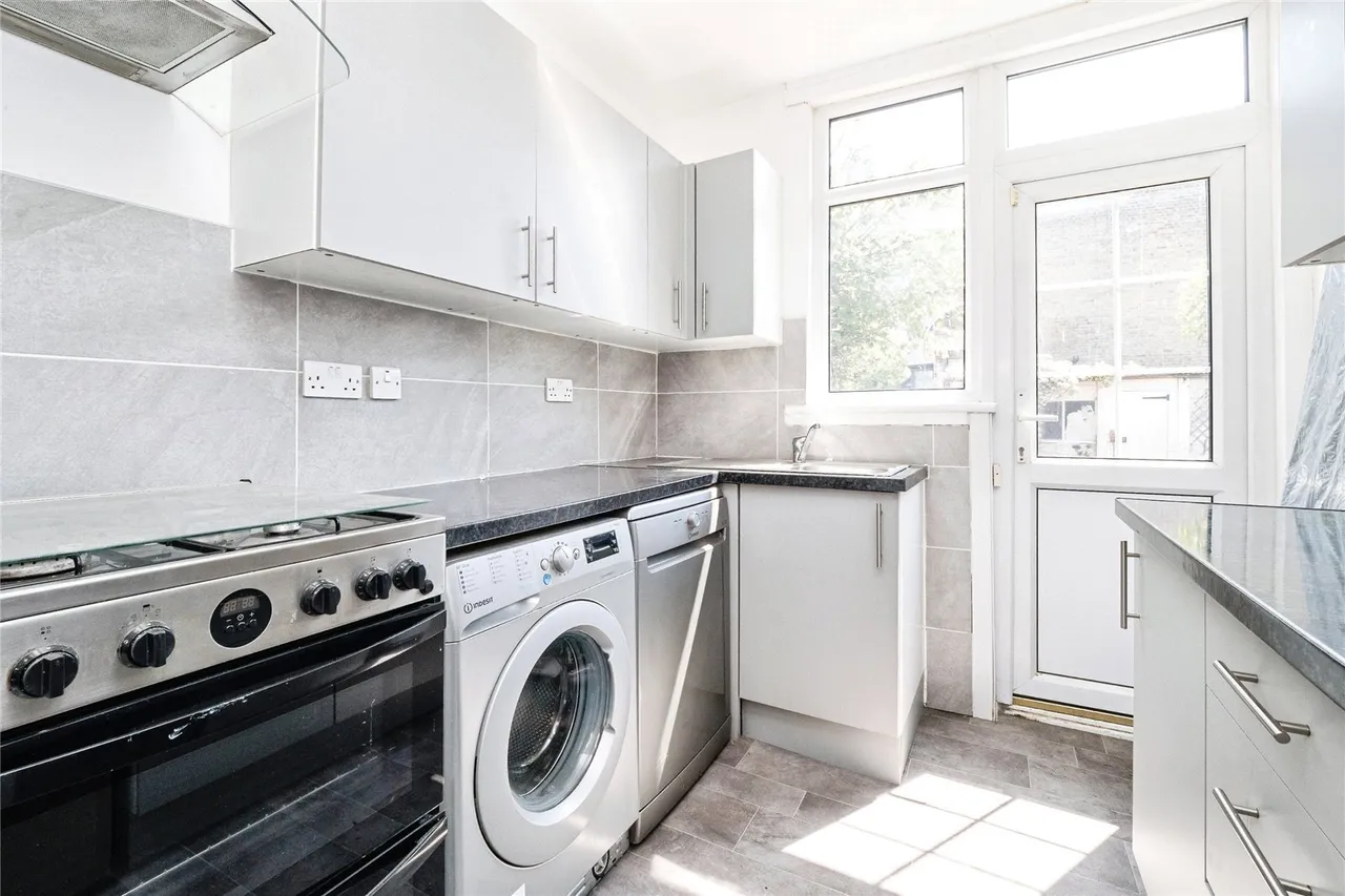 Cranleigh Gardens, Barking, Essex, IG11, photo 8