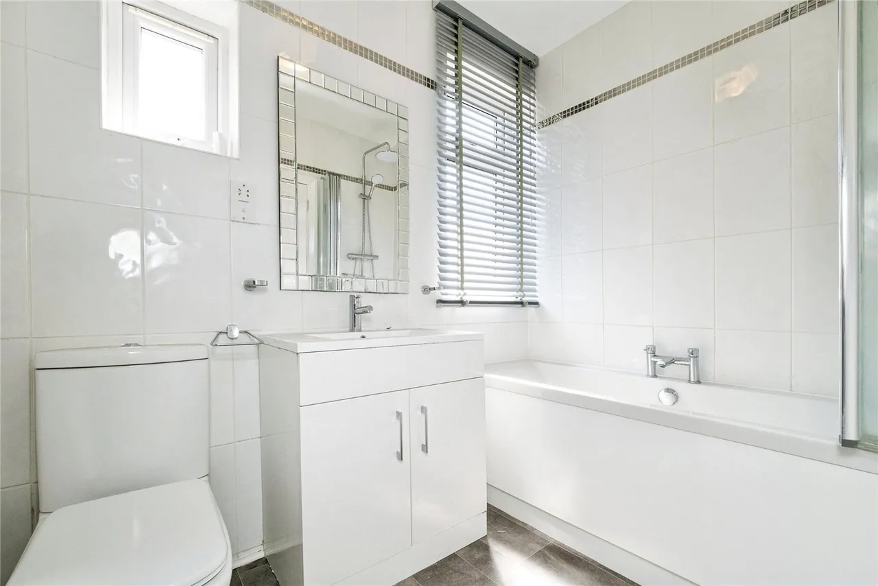 Cranleigh Gardens, Barking, Essex, IG11, photo 12