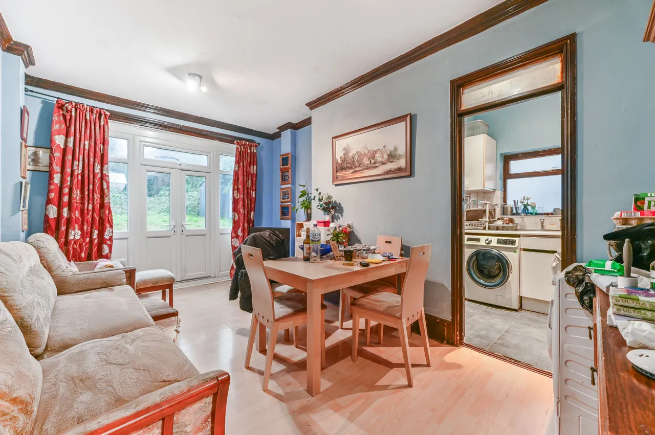 75 Albert Road, London, photo 2