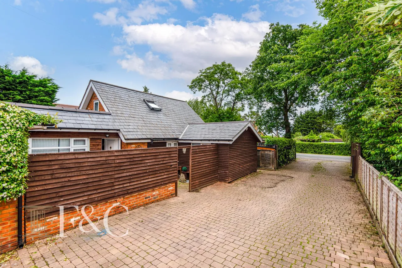 Newgatestreet Road, Goffs Oak, photo 33