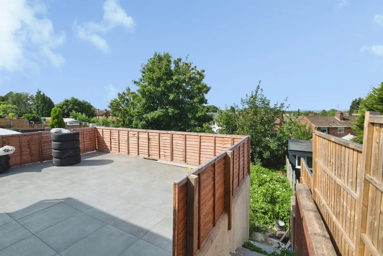 Sledmore Road, Dudley, DY2, photo 17