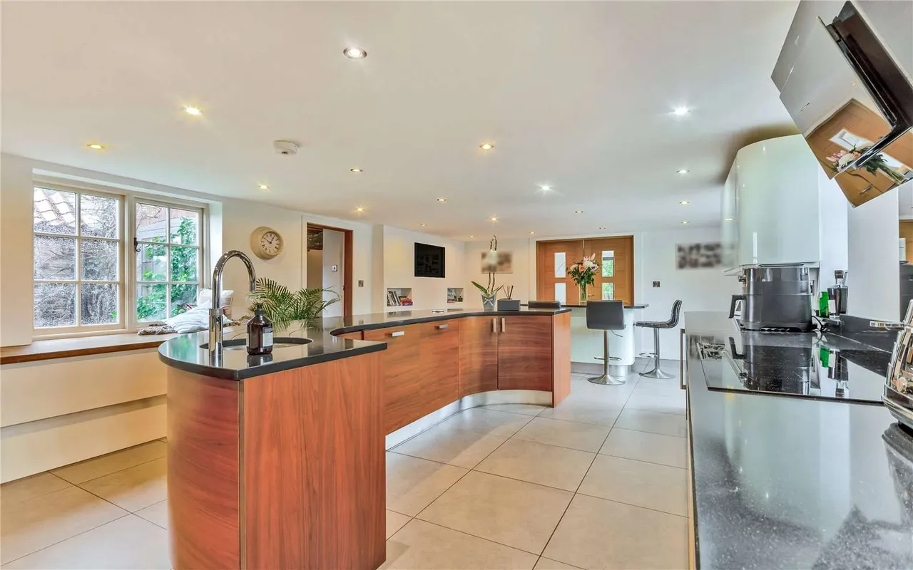 Car Colston, Nottingham, NG13 8JE, photo 8