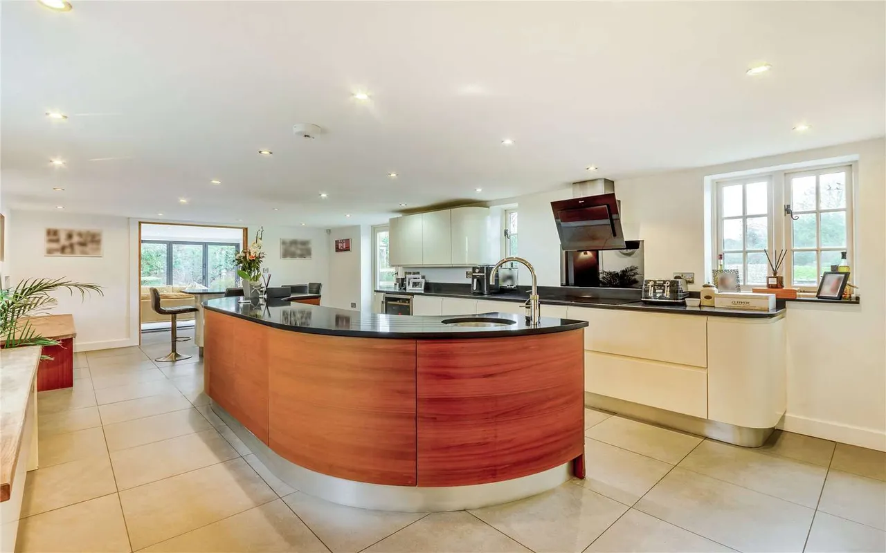 Car Colston, Nottingham, NG13 8JE, photo 7