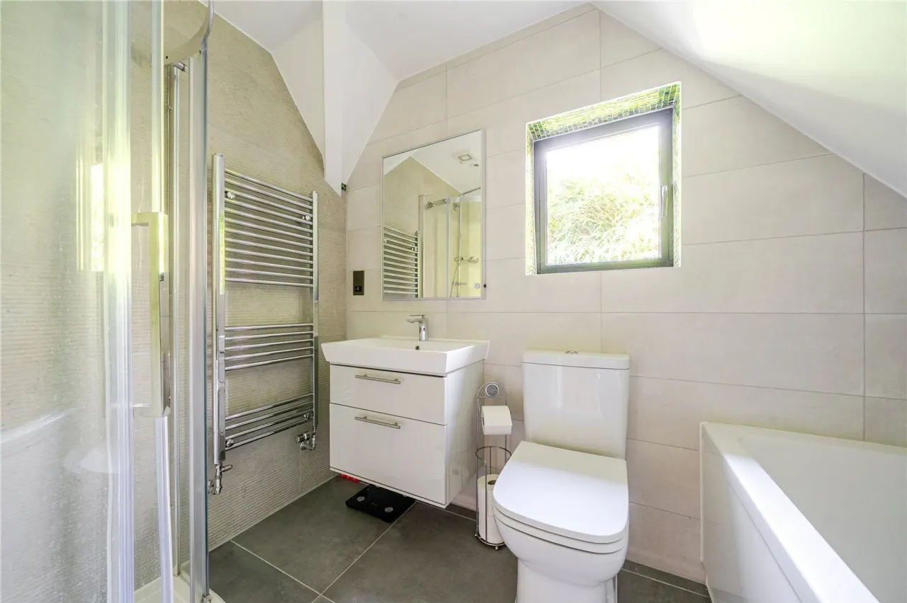 Saunders Lane, Woking, Surrey, GU22, photo 18