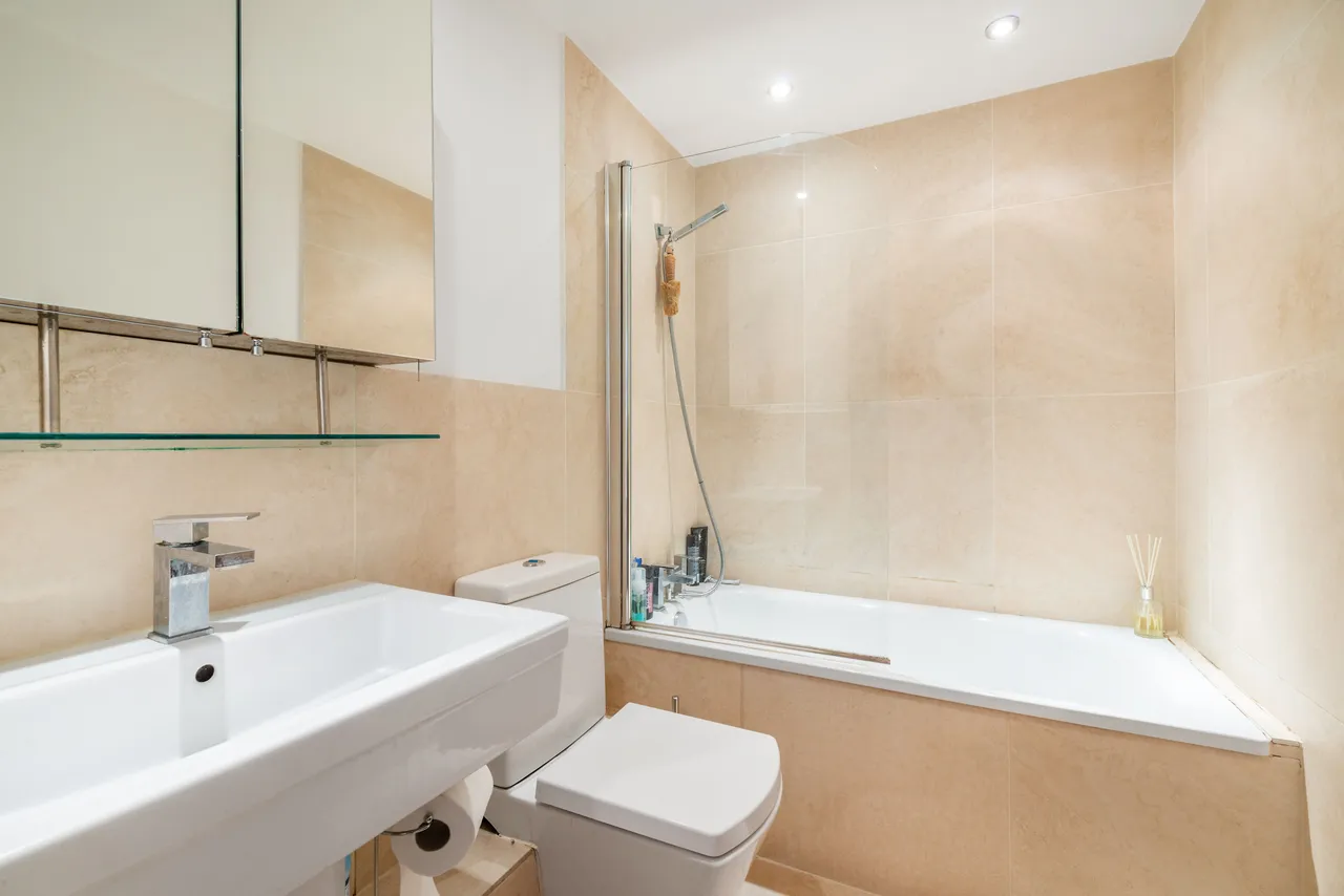 Flat 3, 20 Devonshire Terrace, London, photo 6