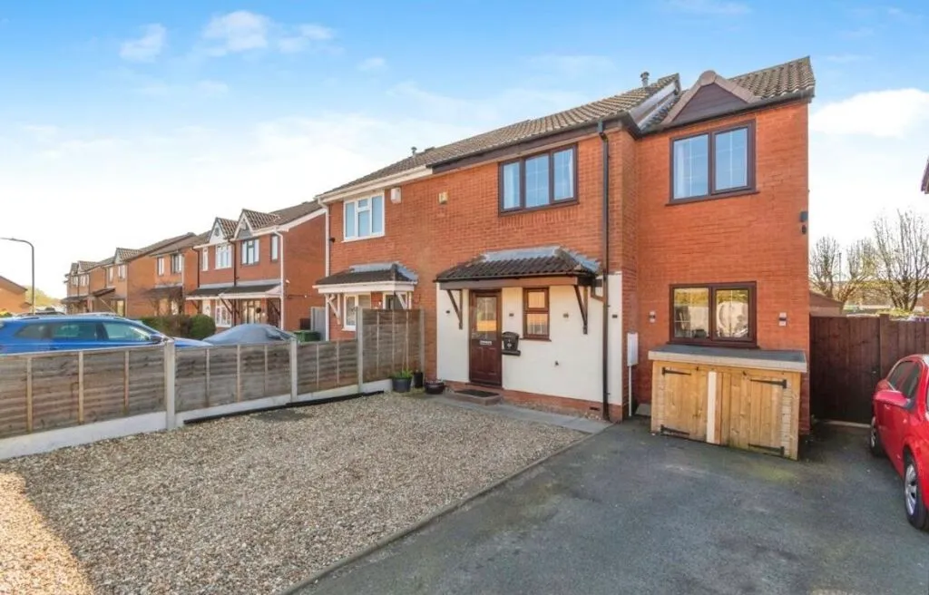 5 bed house for sale, Mayfields Drive, Brownhills, WS8