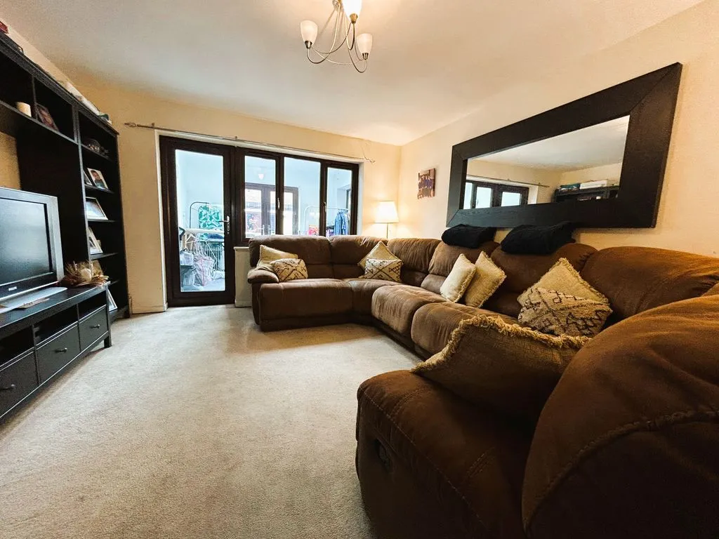 Mayfields Drive, Brownhills, WS8, photo 4