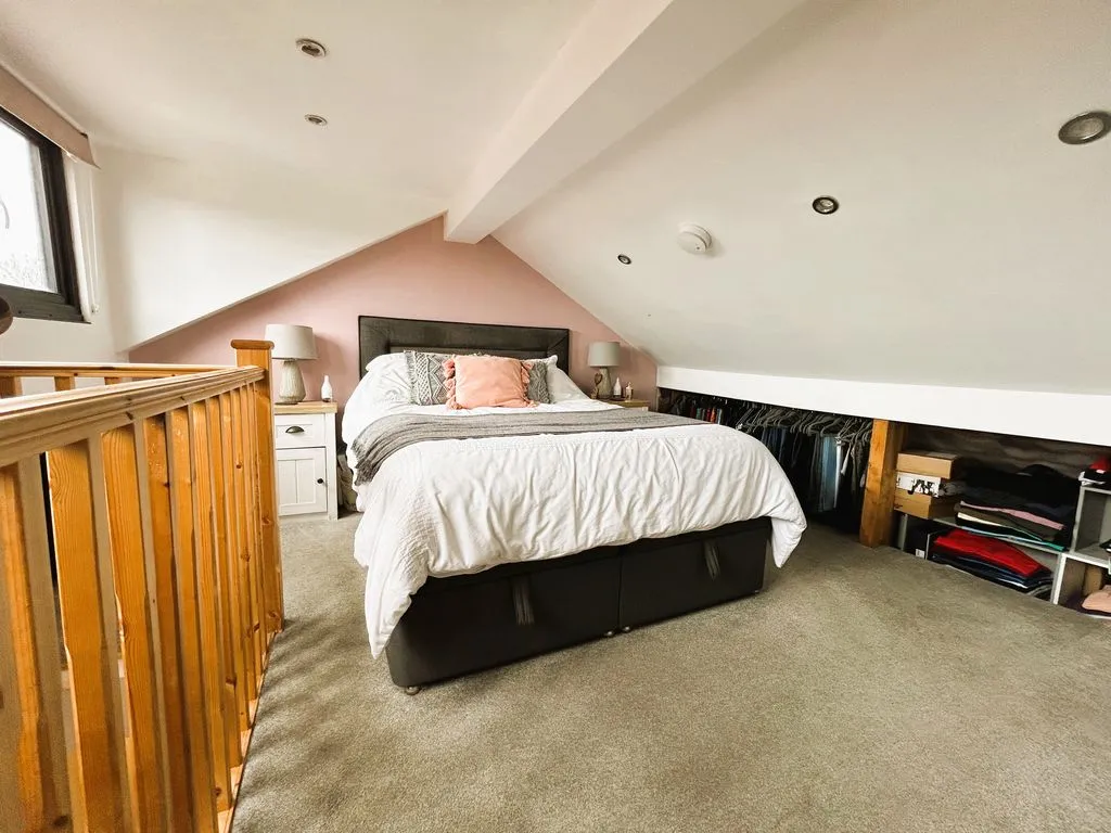 Mayfields Drive, Brownhills, WS8, photo 5