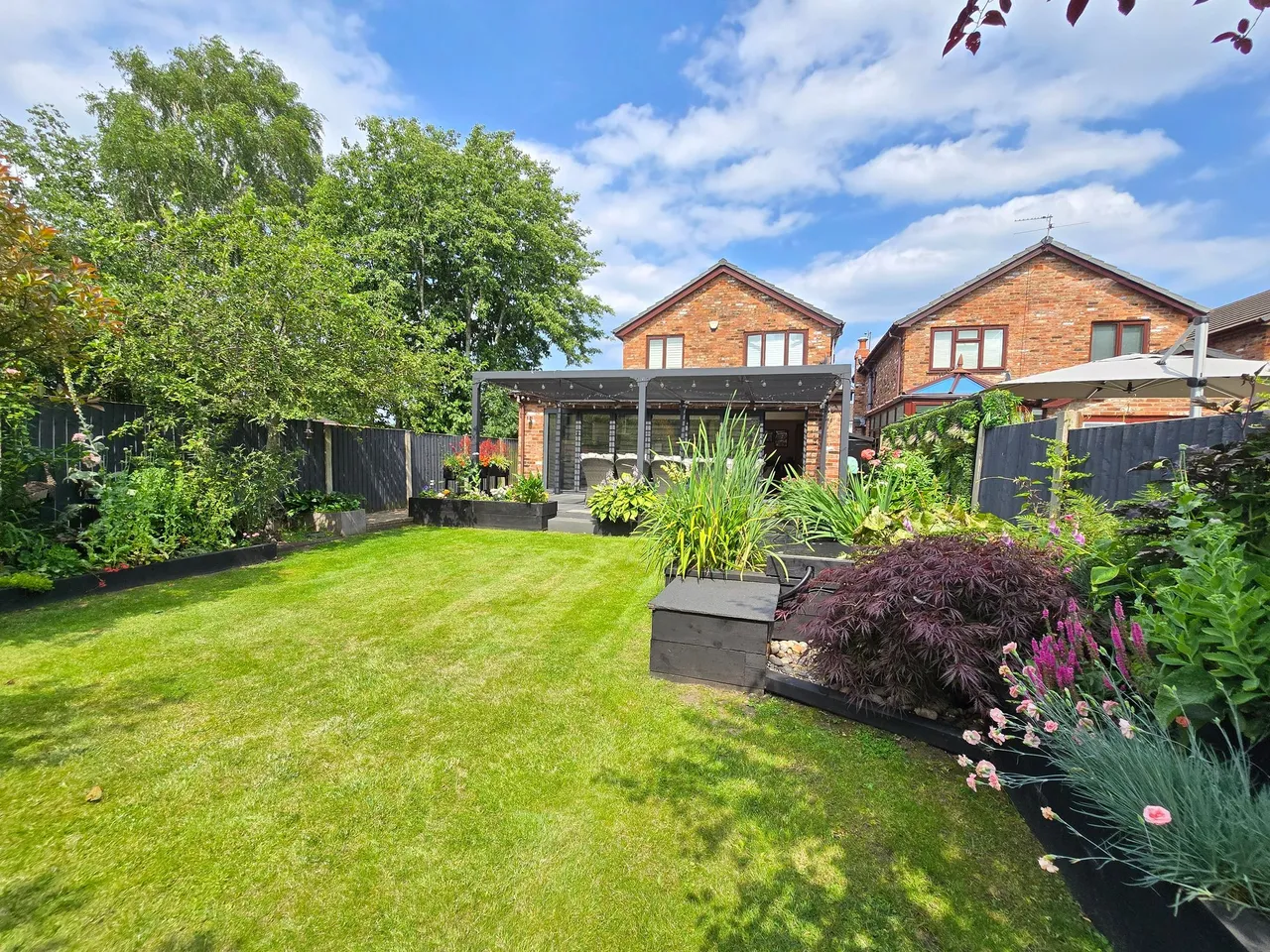 4 bed house for sale, The Old Orchard, Altrincham