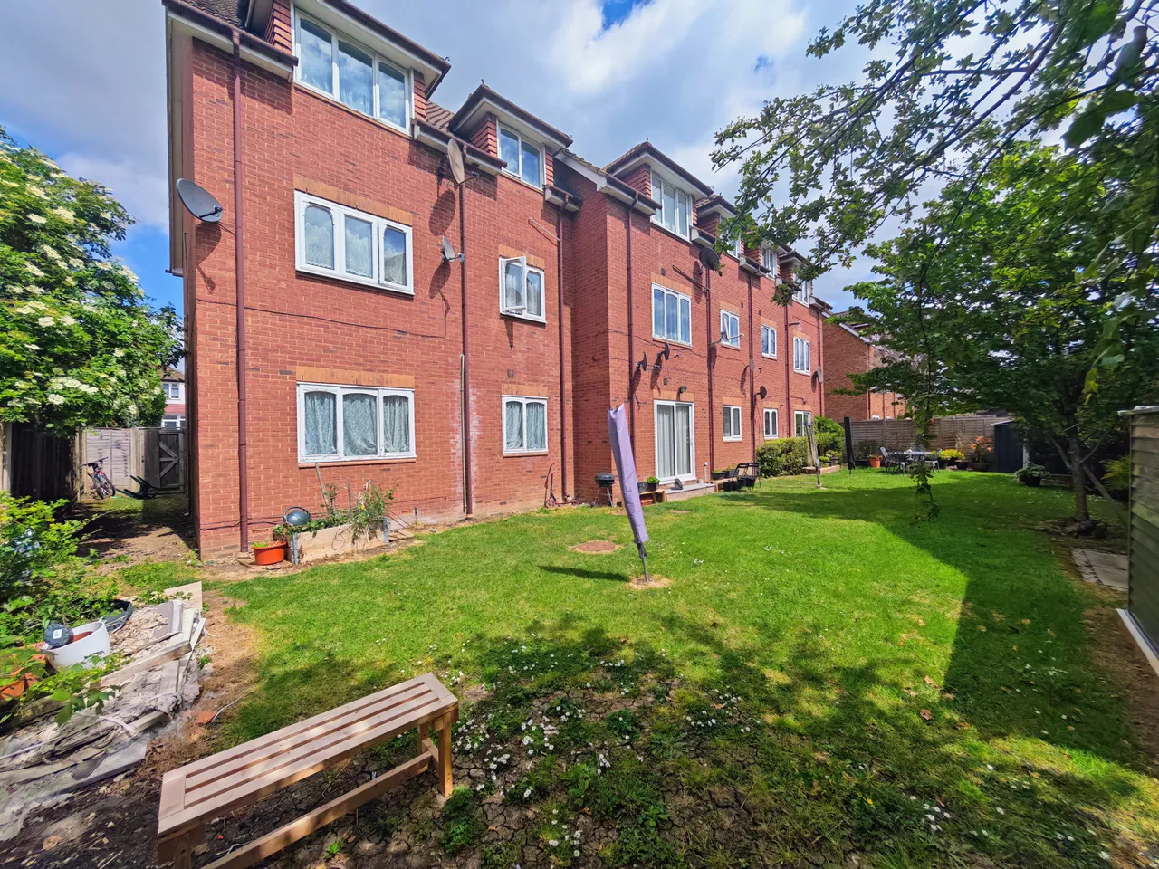 Cherry Gardens, Northolt, UB5, photo 7