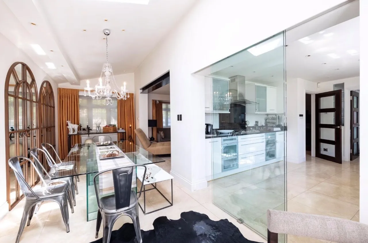 2 Acacia Close, Stanmore, photo 6