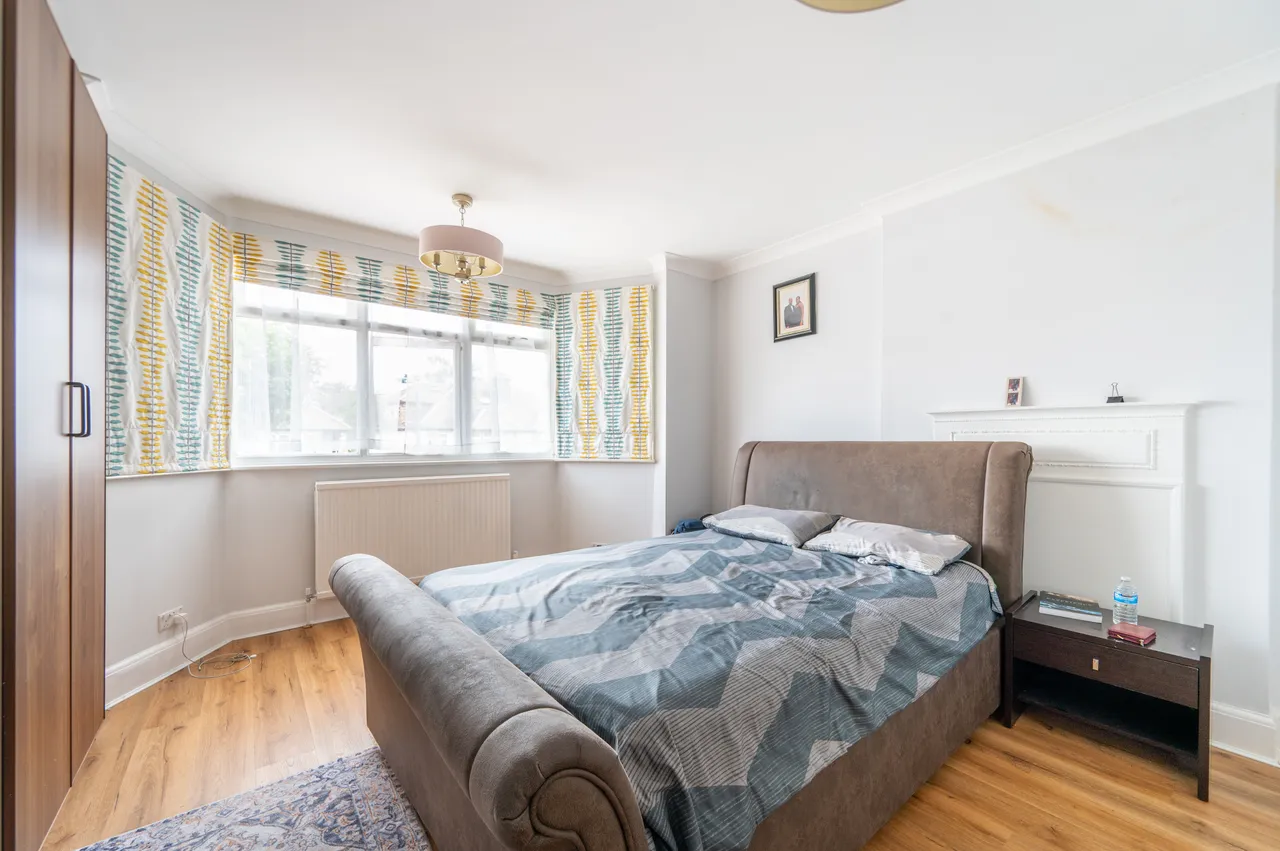 82 Oxgate Gardens, London, photo 10