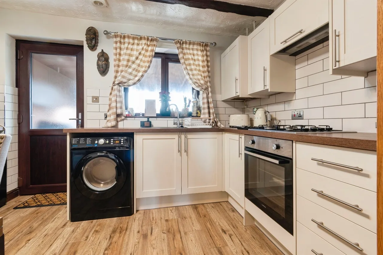 Whimbrel Drive, Bradwell, Great Yarmouth, photo 6