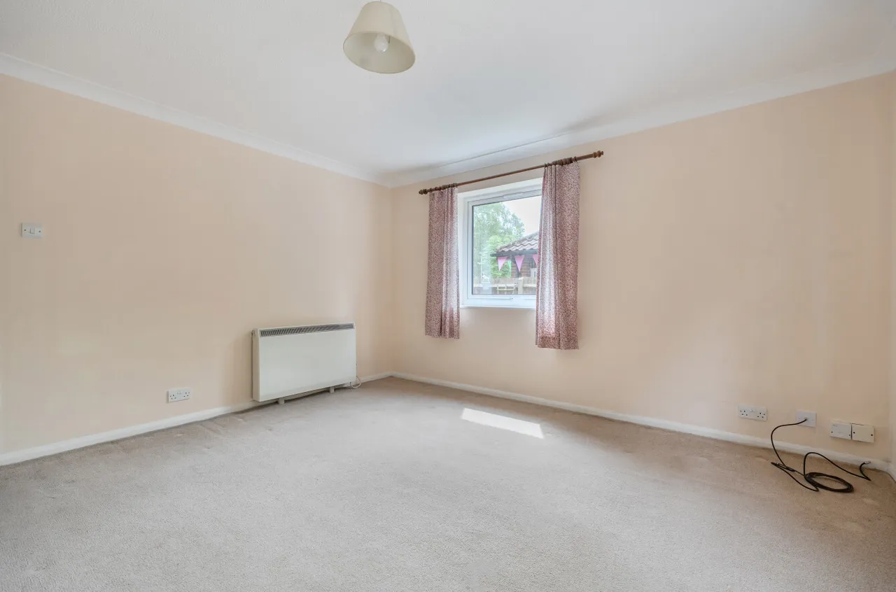 Gordon Court, 110 Gordon Road, Camberley, Surrey, GU15 2JQ, photo 8