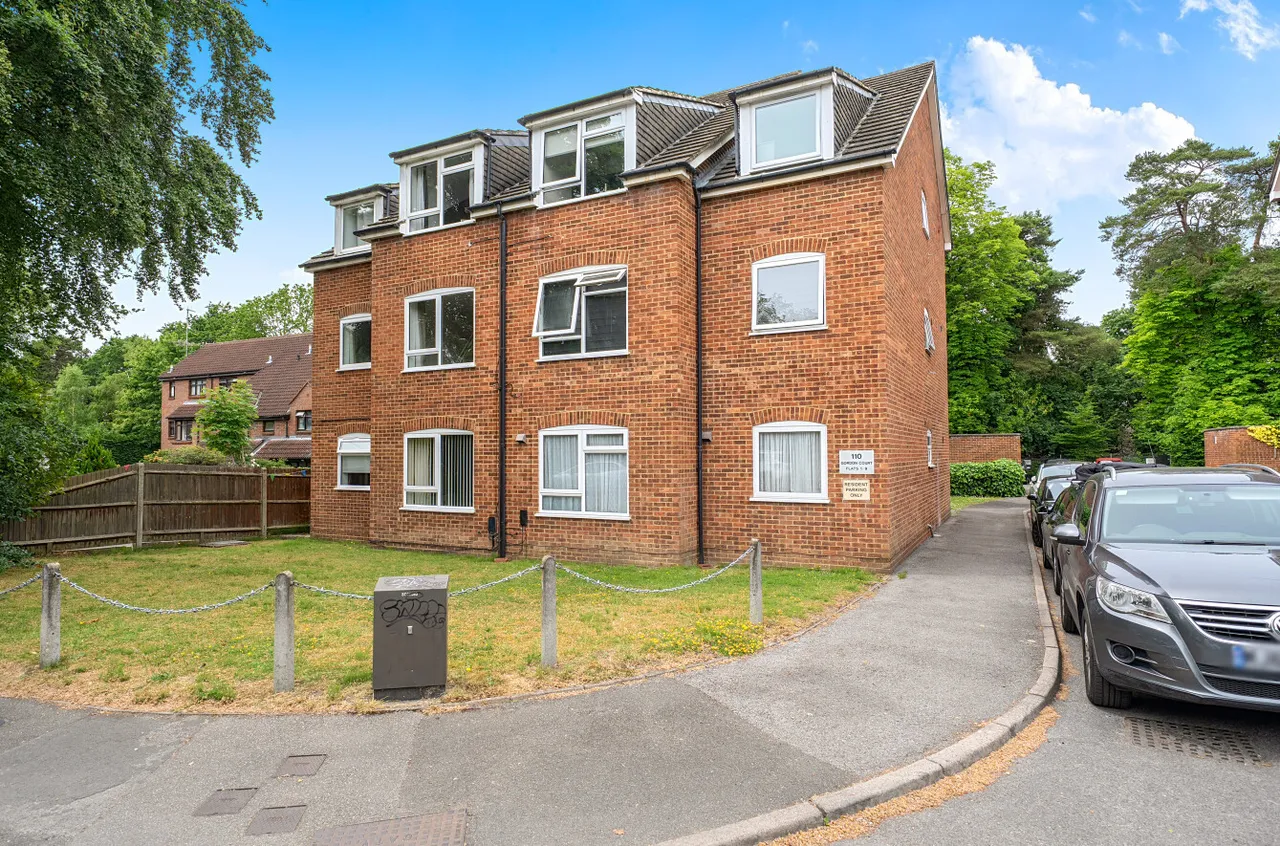 Gordon Court, 110 Gordon Road, Camberley, Surrey, GU15 2JQ, photo 16