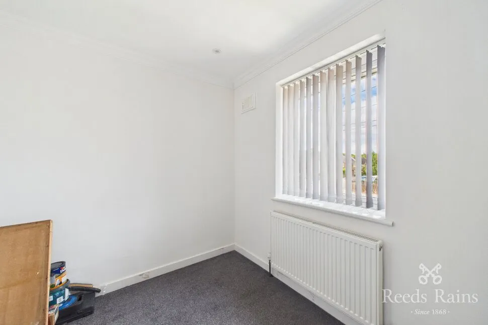 Stanley Avenue, Inkersall, S43, photo 9