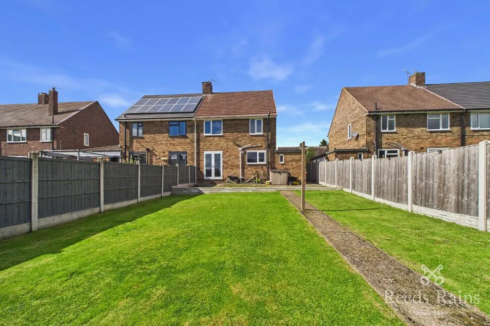 Stanley Avenue, Inkersall, S43, photo 12