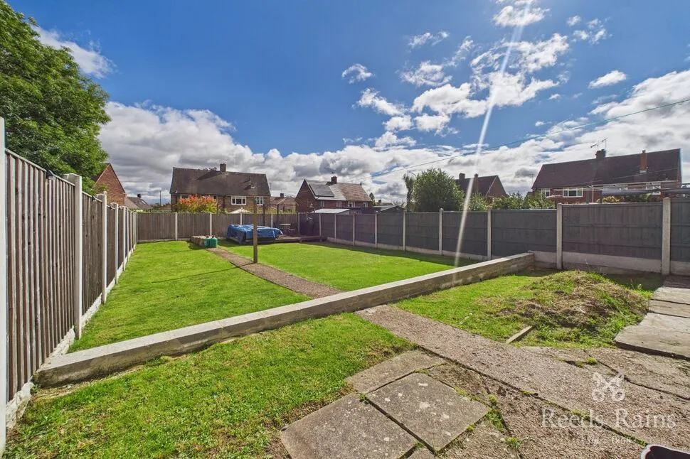 Stanley Avenue, Inkersall, S43, photo 11