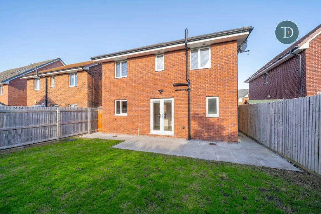 Roften Way, Hooton, CH66 7NH, photo 2