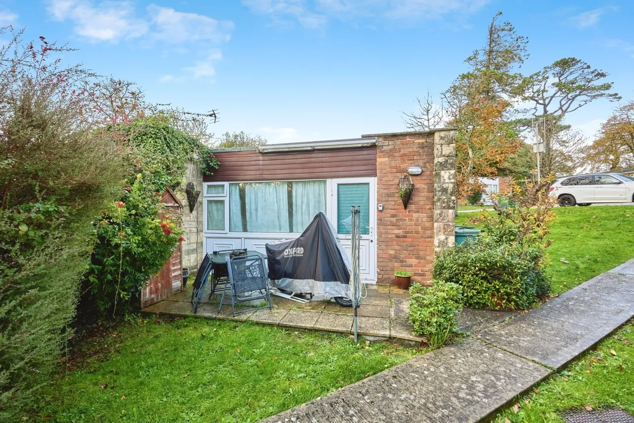 2 bed house for sale, Cockleton Lane, Cowes, PO31