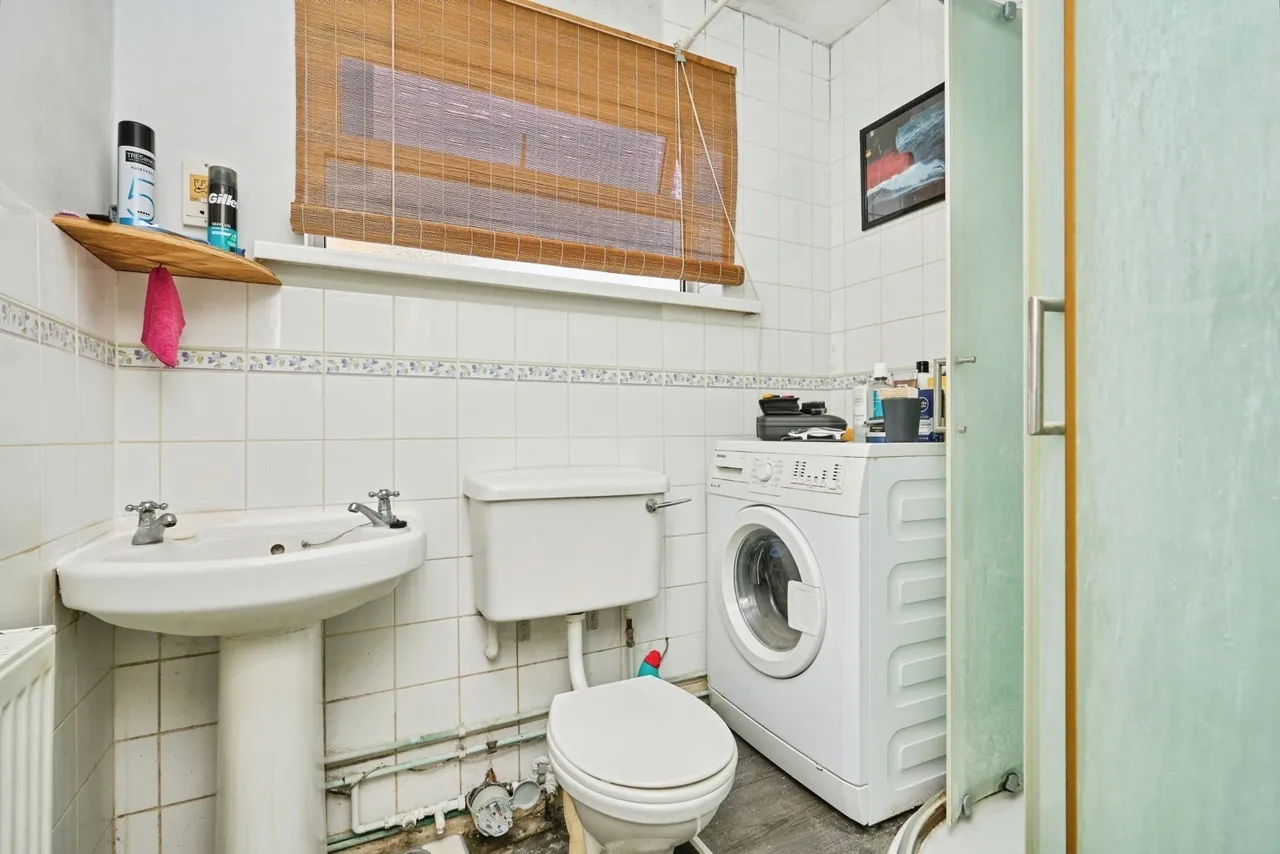 Cockleton Lane, Cowes, PO31, photo 9