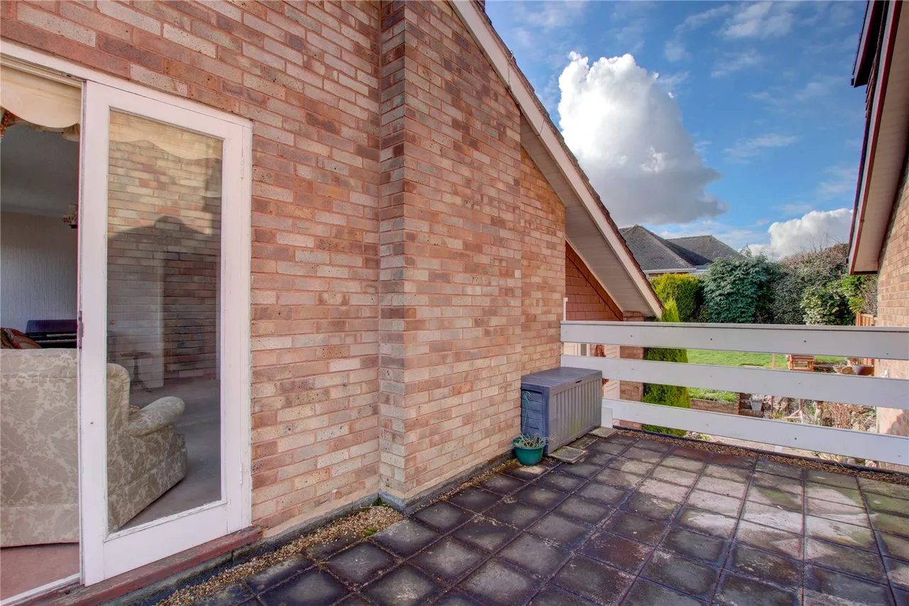 Westfields, Catshill, Bromsgrove, Worcestershire, B61 9HJ, photo 13