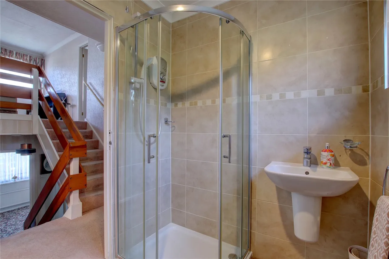 Westfields, Catshill, Bromsgrove, Worcestershire, B61 9HJ, photo 6