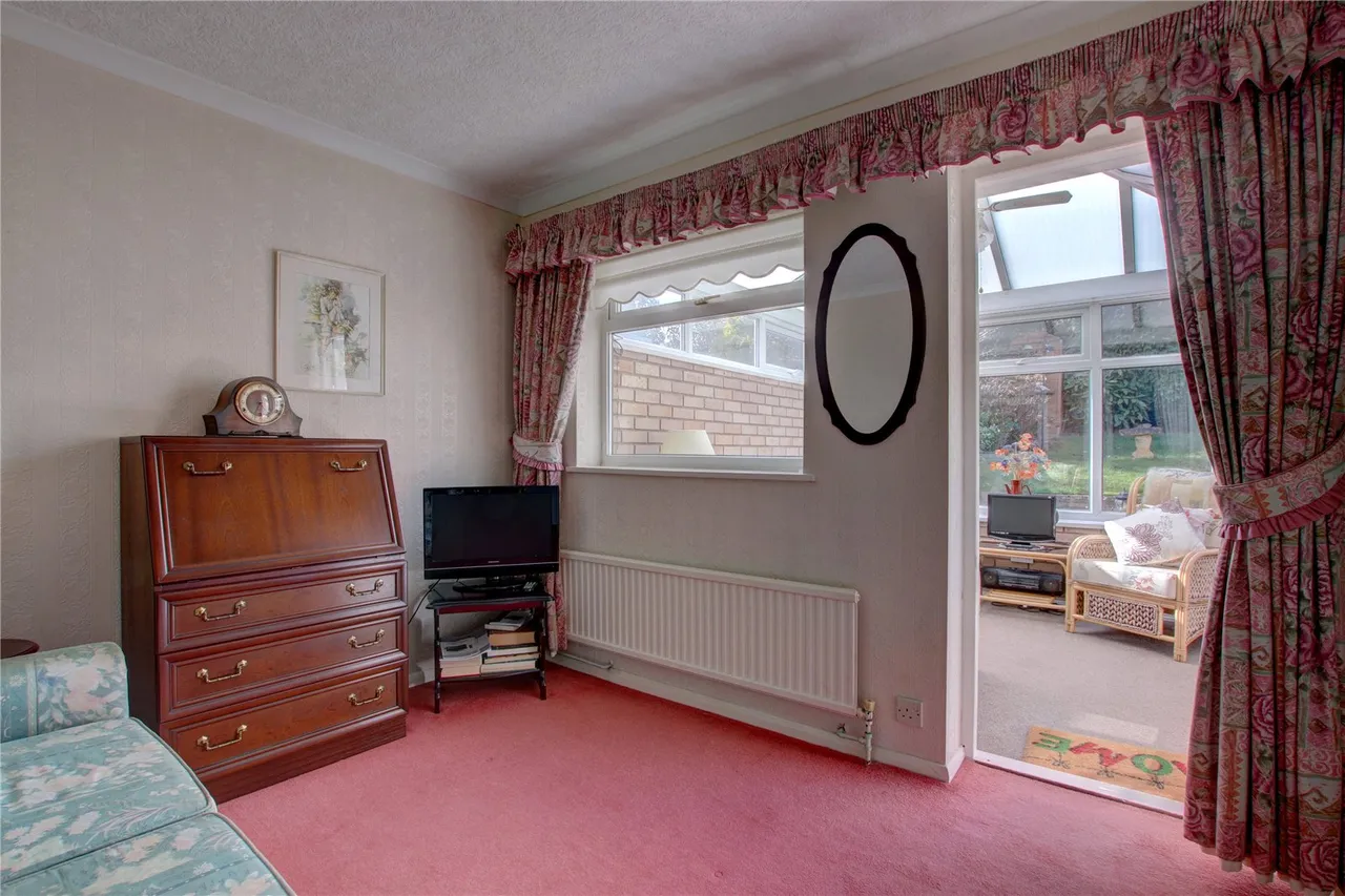 Westfields, Catshill, Bromsgrove, Worcestershire, B61 9HJ, photo 4
