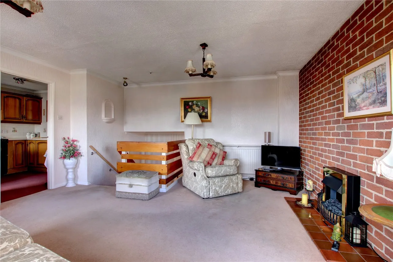 Westfields, Catshill, Bromsgrove, Worcestershire, B61 9HJ, photo 9